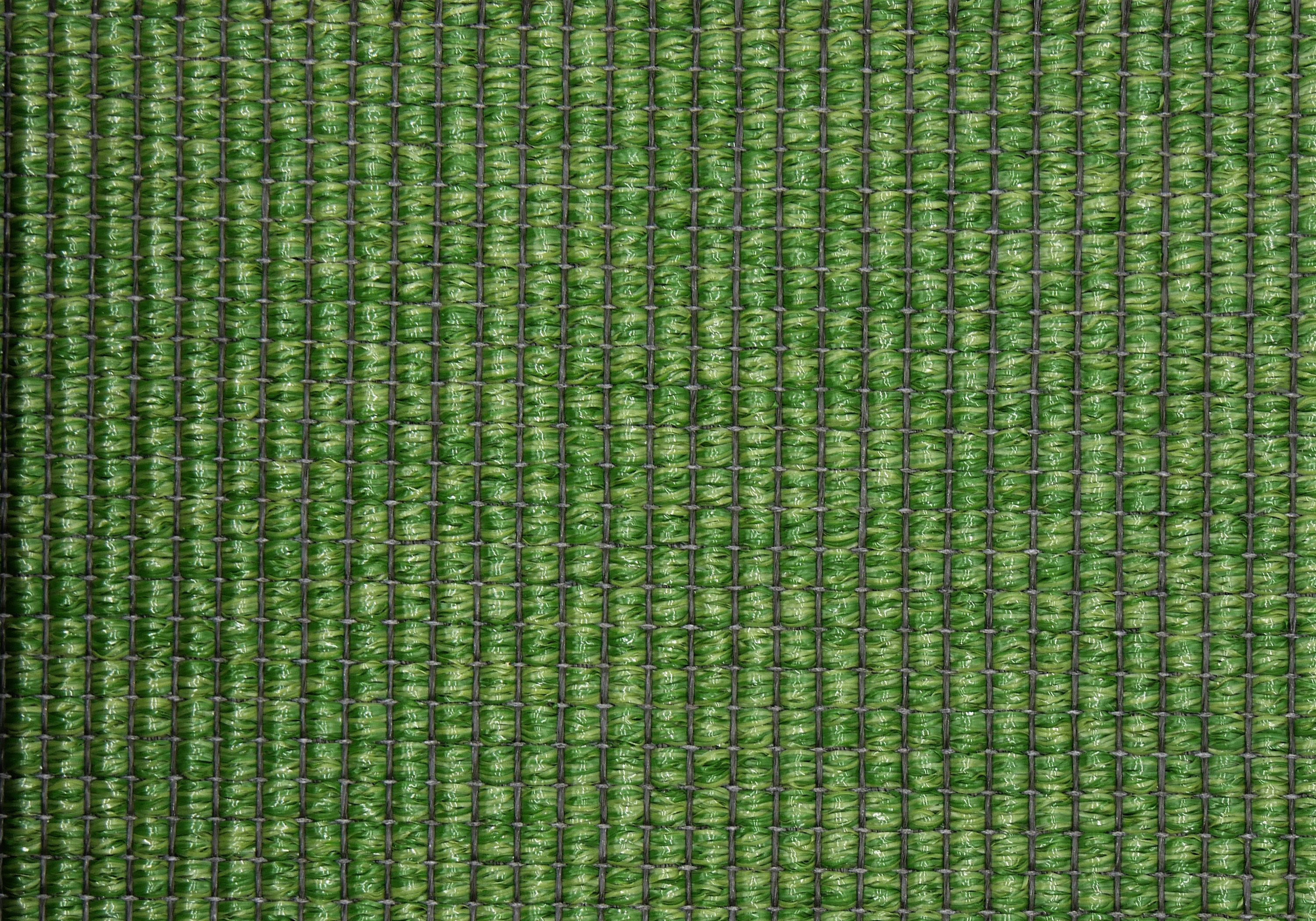 625