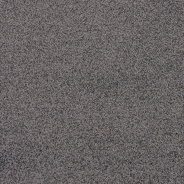 560