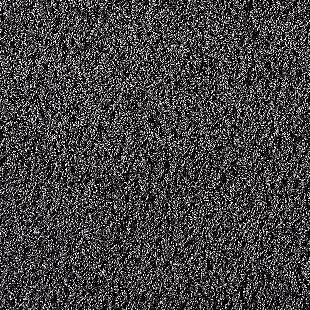 590