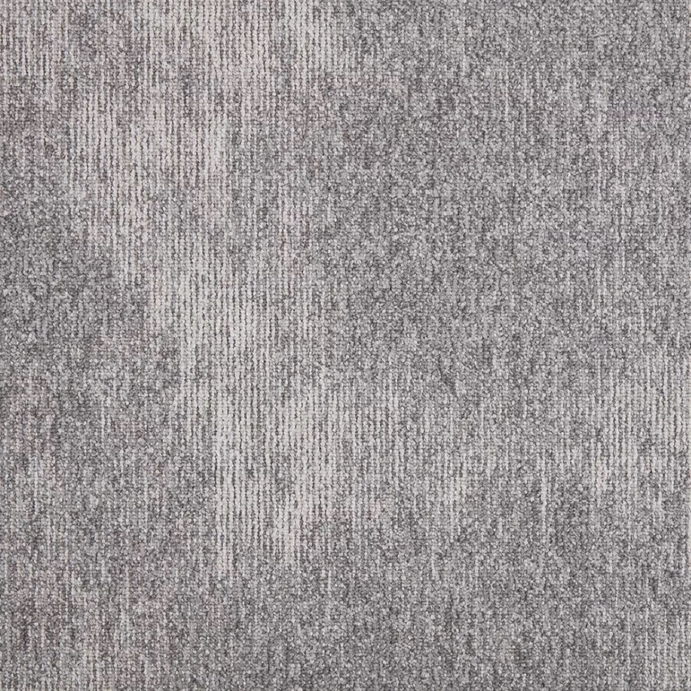 912