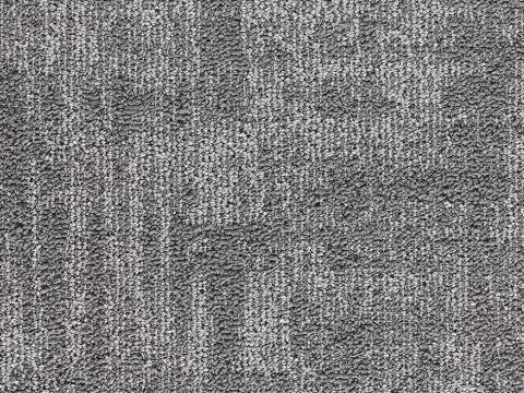 096